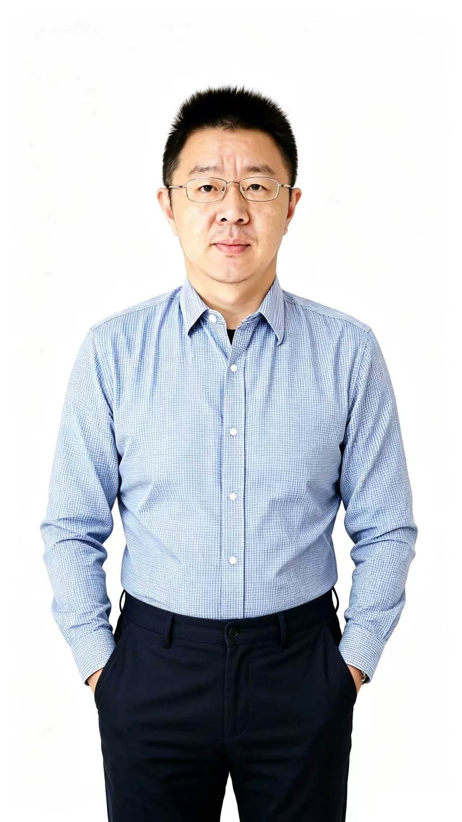 丁明 · 首席机器人科学家